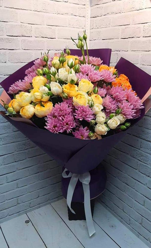 Букет цветов из: Хризантемы и Розы в Цимлянске