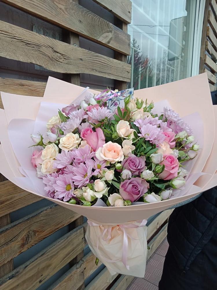 Букет цветов из: Розы и Хризантемы в Цимлянске