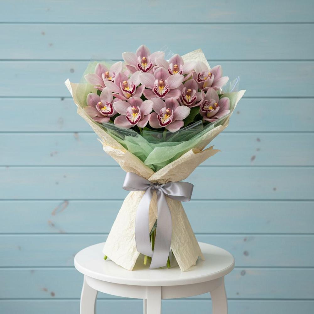 Букет цветов из: Орхидеи и Розы в Цимлянске