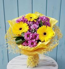 Букет цветов из:  Хризантемы и Герберы в Цимлянске