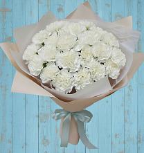 Букет цветов из:  Гвоздики в Цимлянске