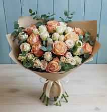 Букет цветов из:  Альстромерии и Розы в Цимлянске