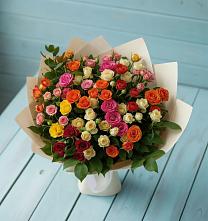 Букет Микс из разноцветных кустовых роз в Цимлянске